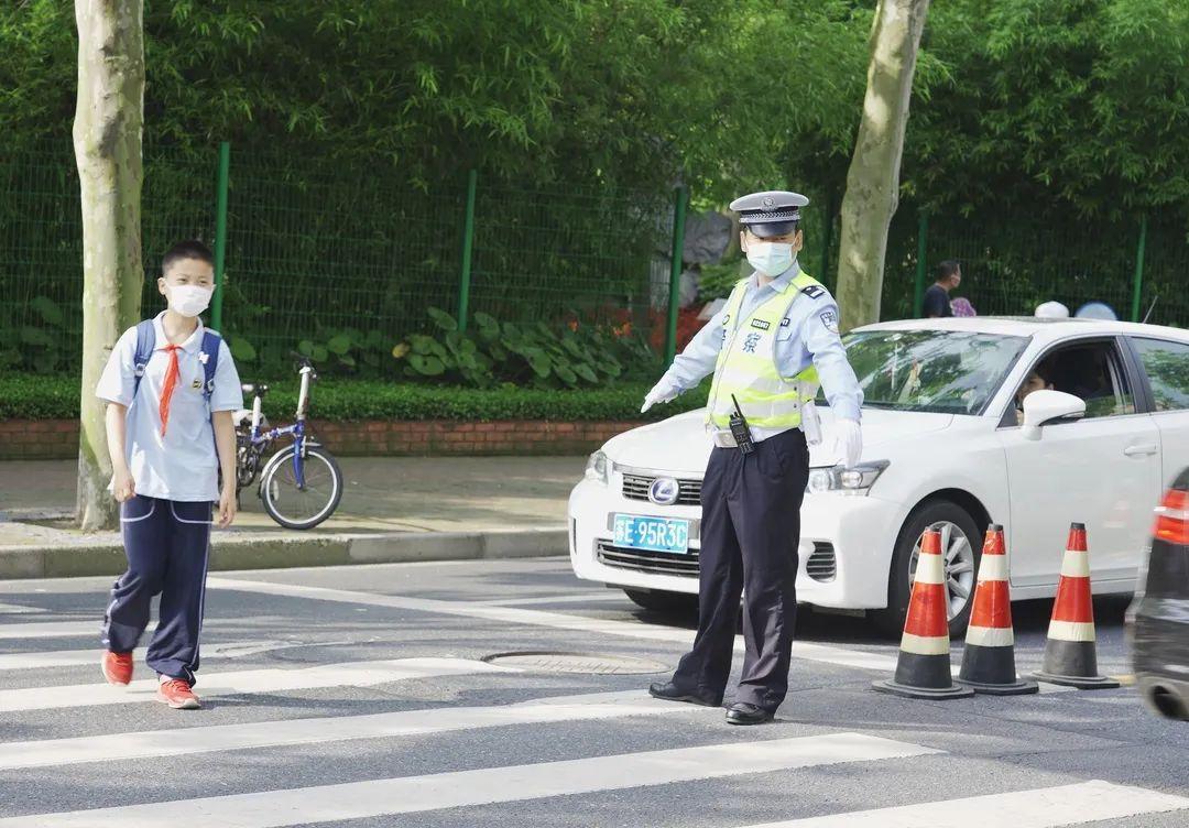 孩子们都回来了!这令人难忘的一天图片_3 孩子们都回来了!这令人难忘的一天图片_3