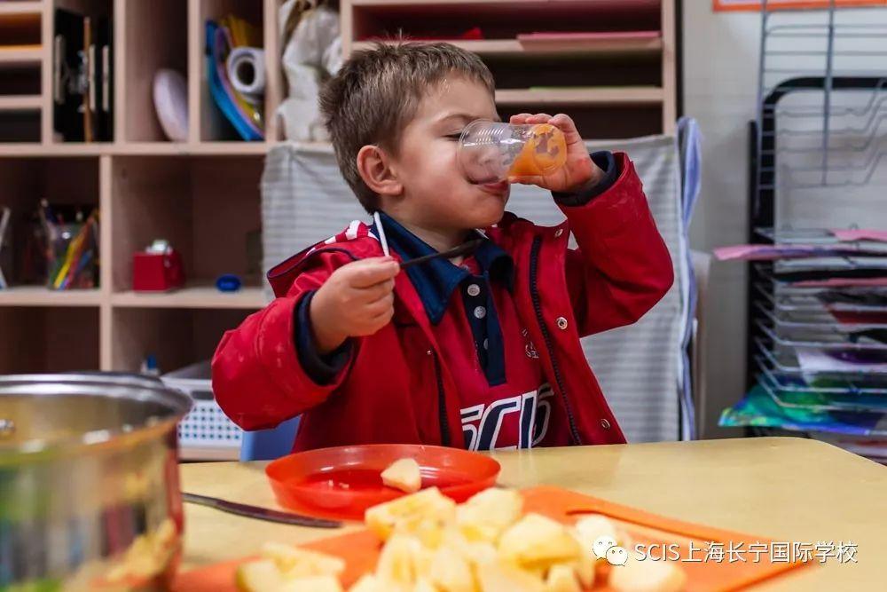 Fun and Exploration at ECE's Family Fall Harvest Festival图片_127