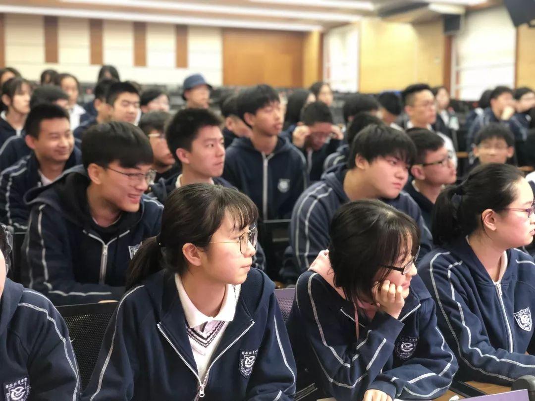 梦回红楼遇知音,宝黛初识犹如故 | 记西南位育中学国际部学生参加文学经典《红楼梦》解析讲座图片_1023 梦回红楼遇知音,宝黛初识犹如故 | 记西南位育中学国际部学生参加文学经典《红楼梦》解析讲座图片_1023