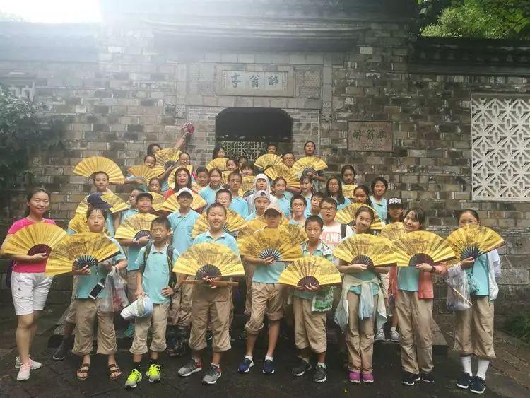 别样实践别样情 ——记初中部六年级大别山社会实践图片_2147483647