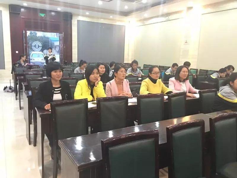 光华剑桥的“企业社会责任”：回馈教育，感恩社会图片_33554431