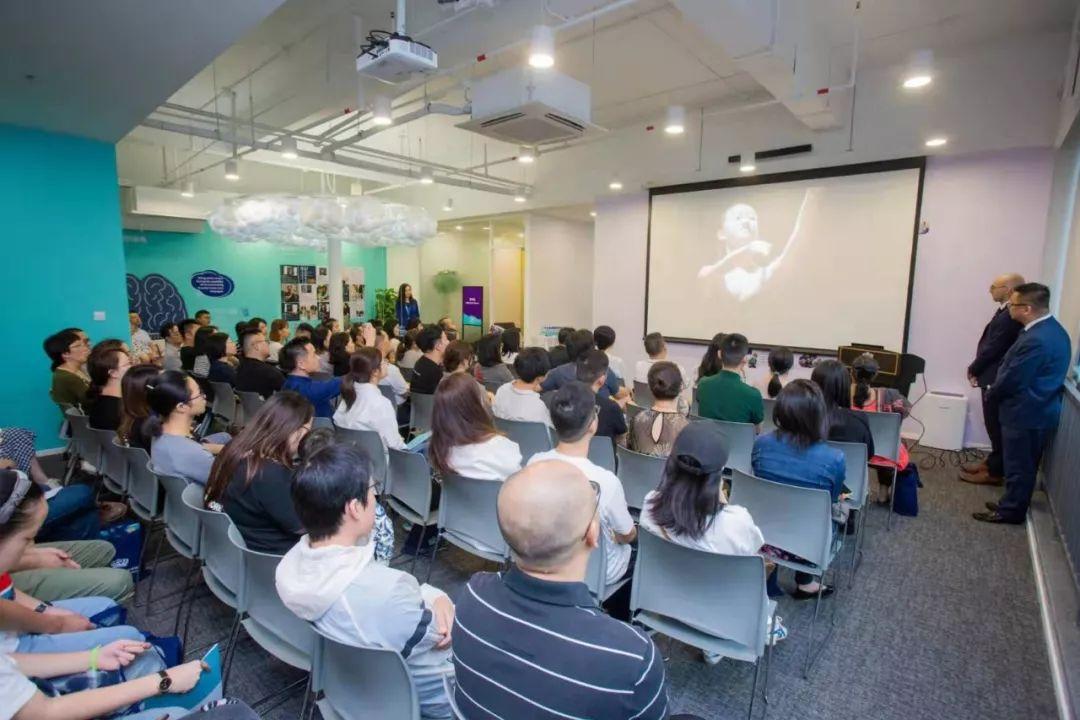 报名参加10月家长说明会 Welcome to join our Parent Information Session图片_1023