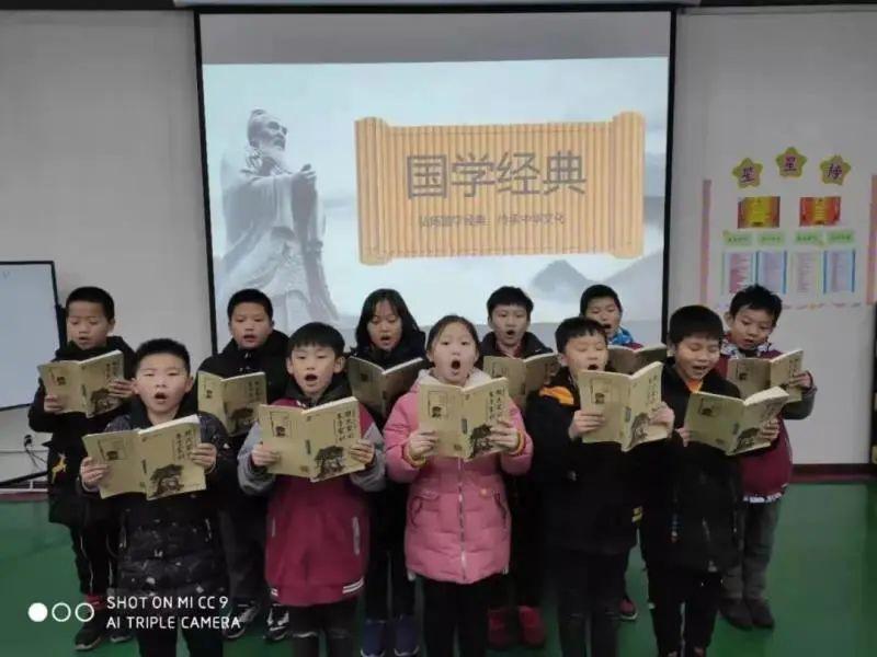 @光华学子，快来找你的专属思念瓶，把对学校思念装进去！记得截图发圈哦~图片_70368744177663