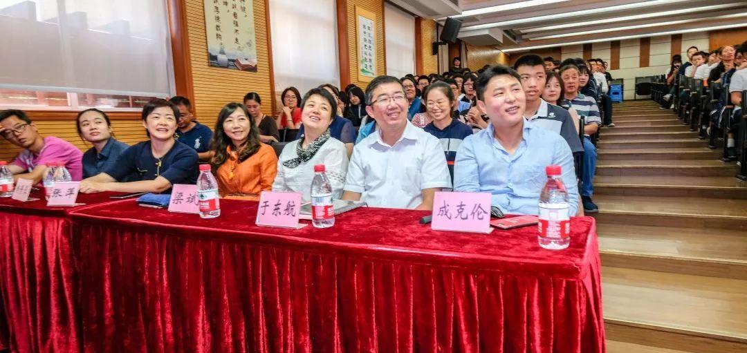 携手特奥,普特共融 | 记徐汇区特奥网球融合学校签约仪式暨特奥融合伙伴招募活动在西南位育中学举行图片_15 携手特奥,普特共融 | 记徐汇区特奥网球融合学校签约仪式暨特奥融合伙伴招募活动在西南位育中学举行图片_15
