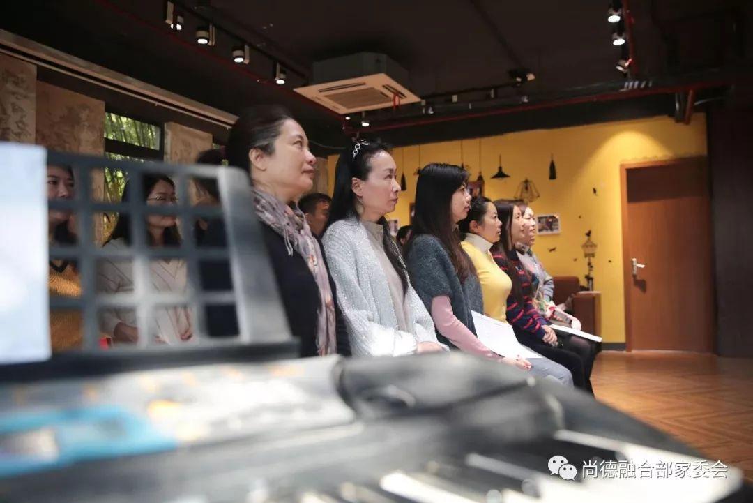 融合部家长合唱团成立  —— 记天空合唱团第一次课堂图片_7
