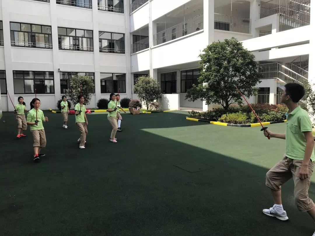 青浦平和击剑社团——进击吧小剑客!图片_63 青浦平和击剑社团——进击吧小剑客!图片_63