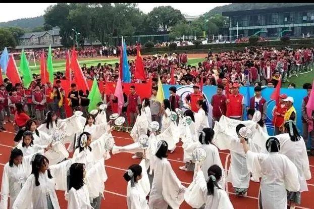 @光华学子，快来找你的专属思念瓶，把对学校思念装进去！记得截图发圈哦~图片_1208925819614629174706175