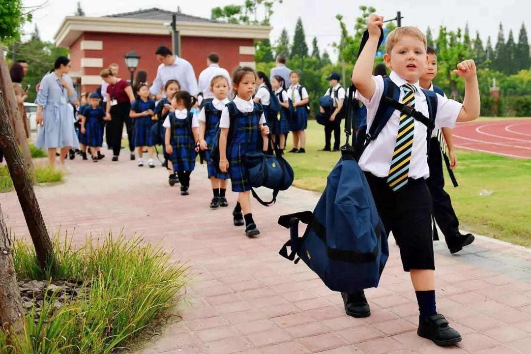 Our Newest Wellingtonian's First Day of School图片_15