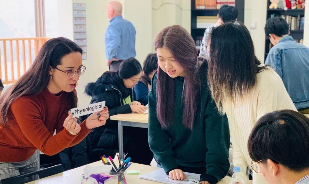 Excellence at home 在家也能做学霸 | Celebrate and Keep Up!图片_2097151