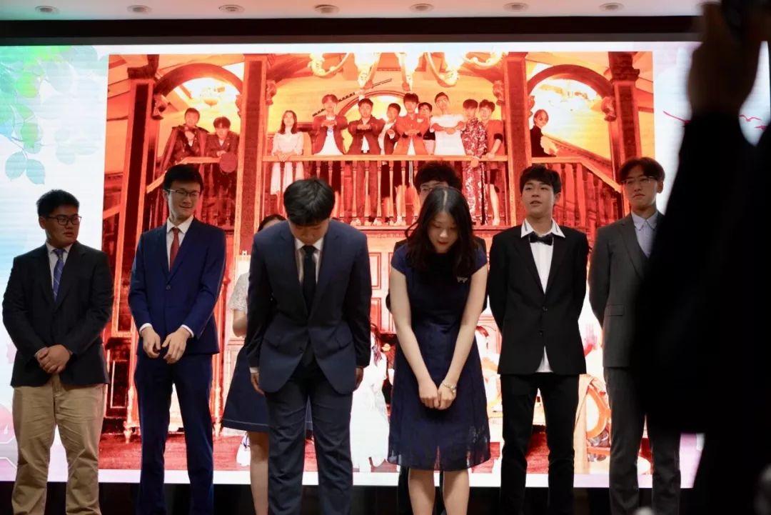 青春无悔凌云志,岁月留痕西位情 | 记西南位育中学国际部2019届毕业典礼暨成人仪式图片_8388607 青春无悔凌云志,岁月留痕西位情 | 记西南位育中学国际部2019届毕业典礼暨成人仪式图片_8388607