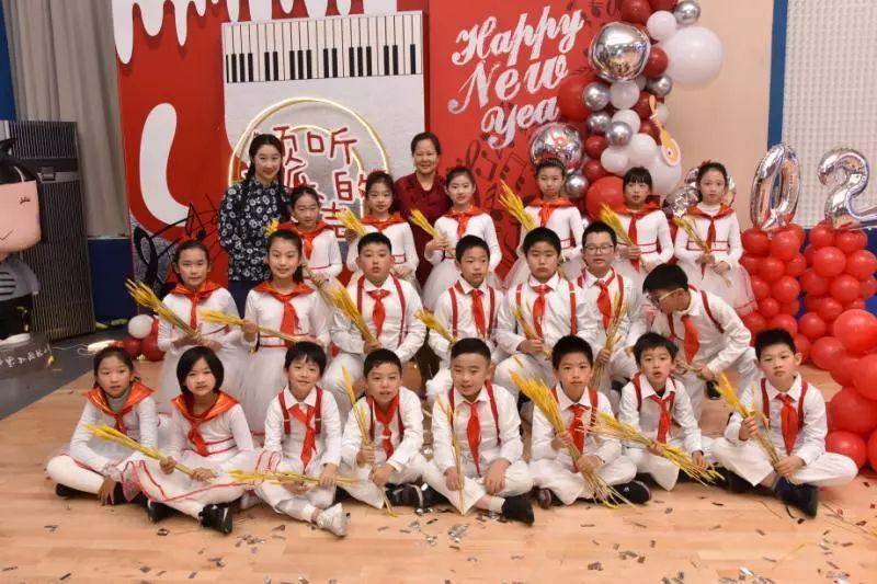 世外小学2019年"倾听音乐的心声”主题迎新活动图片_587135645693458306972370149197334256843920637227079967676822742883052256278652110865924749596192175757983743 世外小学2019年"倾听音乐的心声”主题迎新活动图片_587135645693458306972370149197334256843920637227079967676822742883052256278652110865924749596192175757983743