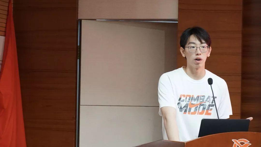 初夏研学激奋进,薪火相传西位情 | 记西南位育国际部18届学长学姐分享会图片_1023 初夏研学激奋进,薪火相传西位情 | 记西南位育国际部18届学长学姐分享会图片_1023