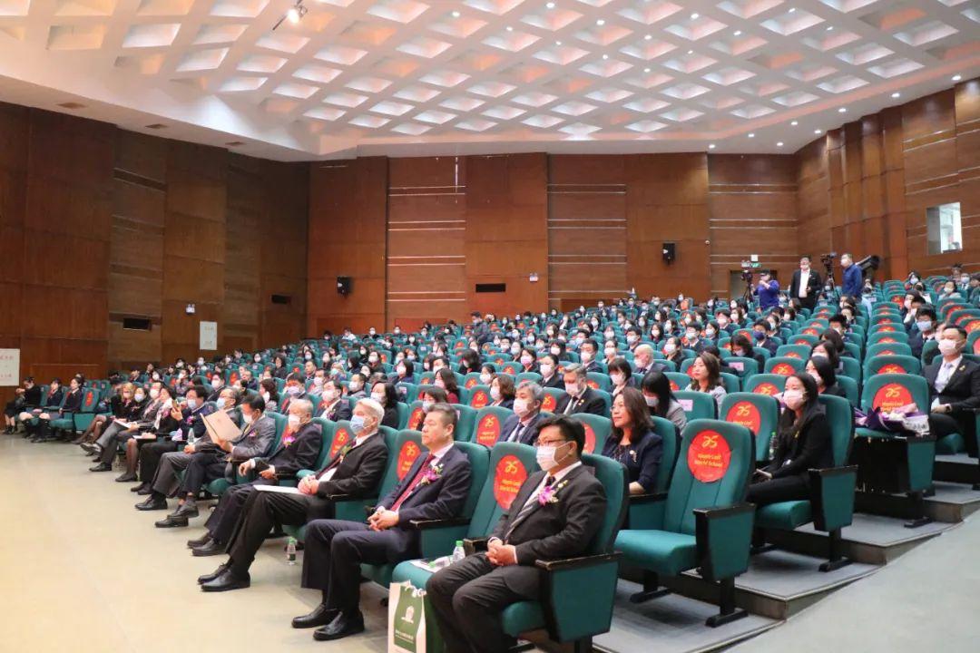 枫叶25周年校庆大会隆重举行图片_3