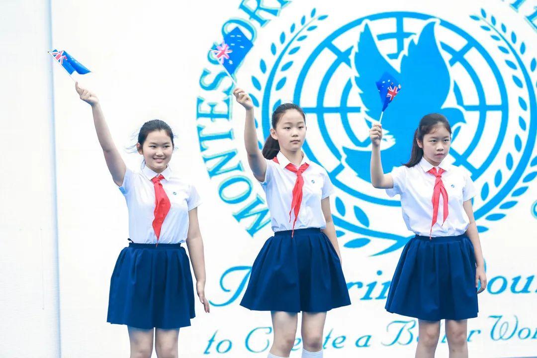 预见未来的自己——世外小学双语部五年级毕业典礼图片_65535