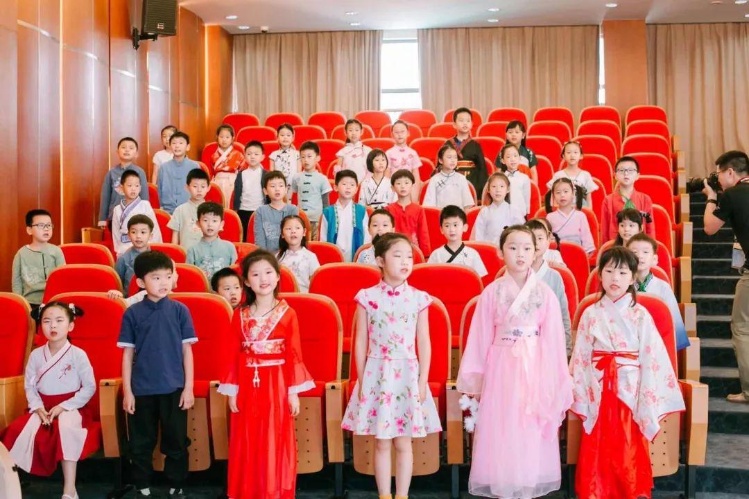 经典润童心 诗意栖笔端 Sinology Knowledge Competition图片_16383 经典润童心 诗意栖笔端 Sinology Knowledge Competition图片_16383