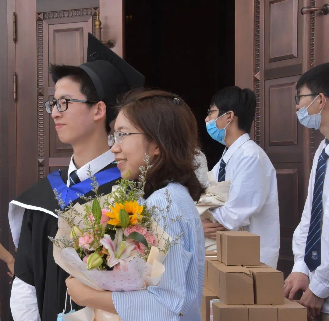 “不凡之年”毕业季 | 第一篇:尚德2020届IBDP成人礼图片_131071 “不凡之年”毕业季 | 第一篇:尚德2020届IBDP成人礼图片_131071