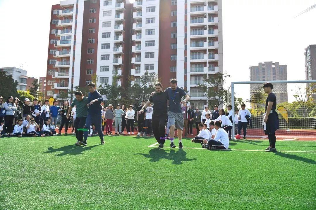 德英乐校园体育节——看奥运冠军为孩子们加油助威!图片_262143 德英乐校园体育节——看奥运冠军为孩子们加油助威!图片_262143