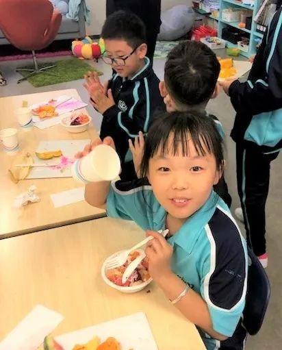 学习如何制作水果沙拉 Learn How to Make Fruit Salad图片_127 学习如何制作水果沙拉 Learn How to Make Fruit Salad图片_127
