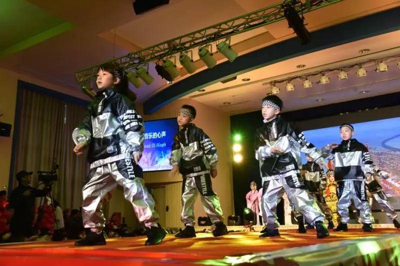 世外小学2019年"倾听音乐的心声”主题迎新活动图片_85070591730234615865843651857942052863 世外小学2019年"倾听音乐的心声”主题迎新活动图片_85070591730234615865843651857942052863