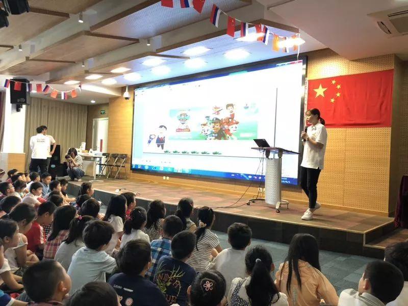 学习剧场礼仪，欣赏高雅歌剧 ——记2018SESID“六一”活动二部曲图片_127