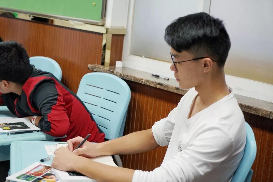 打破坚冰,同心而行 | 记西南位育中学国际部破冰活动 3图片_15 打破坚冰,同心而行 | 记西南位育中学国际部破冰活动 3图片_15