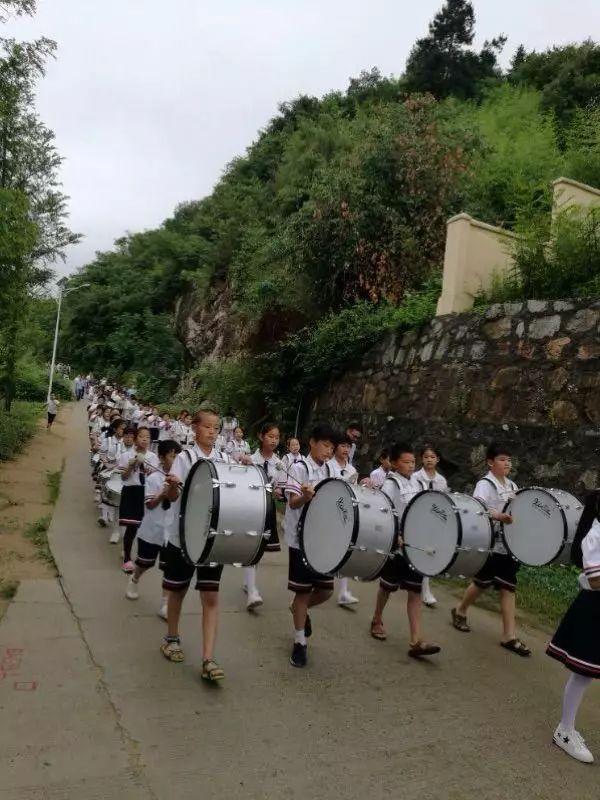 别样实践别样情 ——记初中部六年级大别山社会实践图片_15