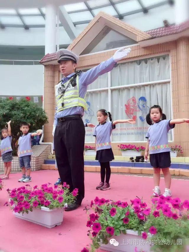 交警叔叔进校园图片_262143