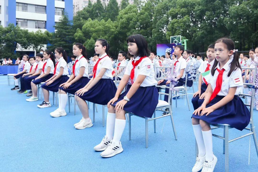 预见未来的自己——世外小学双语部五年级毕业典礼图片_255
