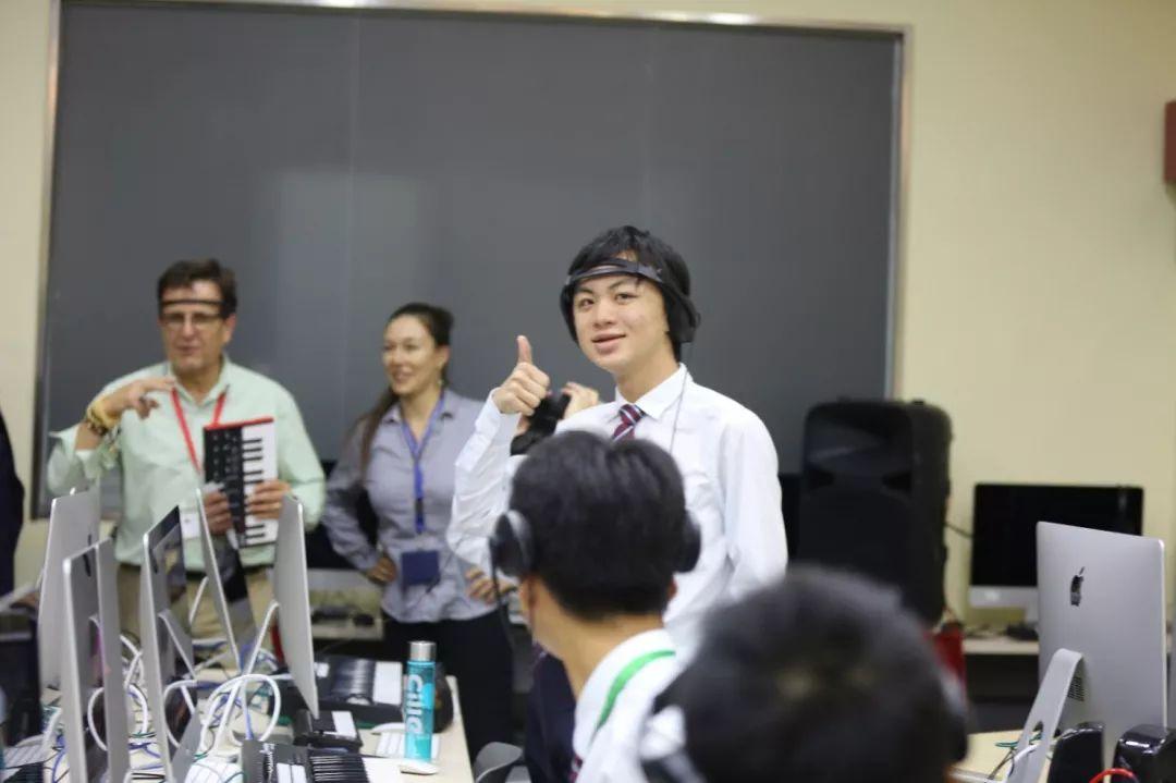 An Ear Opening Experience! 耳目一新！伯克利专家讲座进校园图片_32767