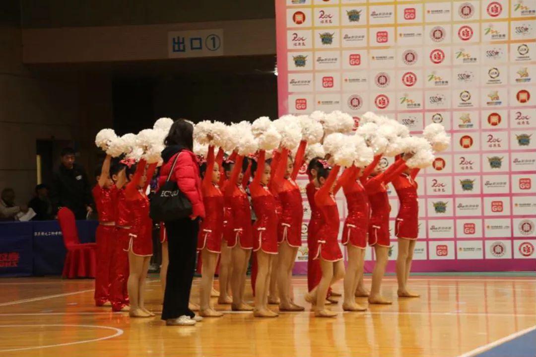 万源教师 绝不简单 | 喜获全国啦啦操竞赛第一名的教练员们 Versatile XieHe图片_1023 万源教师 绝不简单 | 喜获全国啦啦操竞赛第一名的教练员们 Versatile XieHe图片_1023