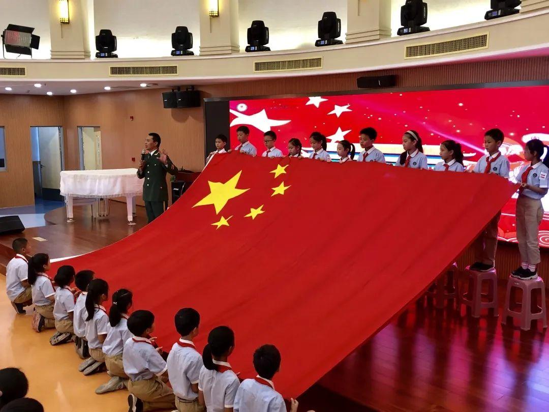“春天就在不远处”——尚德实验学校线上升旗仪式图片_63