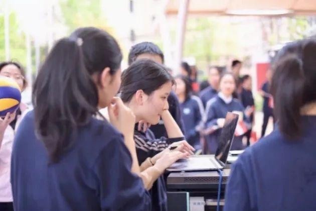【2020届DP学子风采录】浪花里的斑马鱼图片_511 【2020届DP学子风采录】浪花里的斑马鱼图片_511