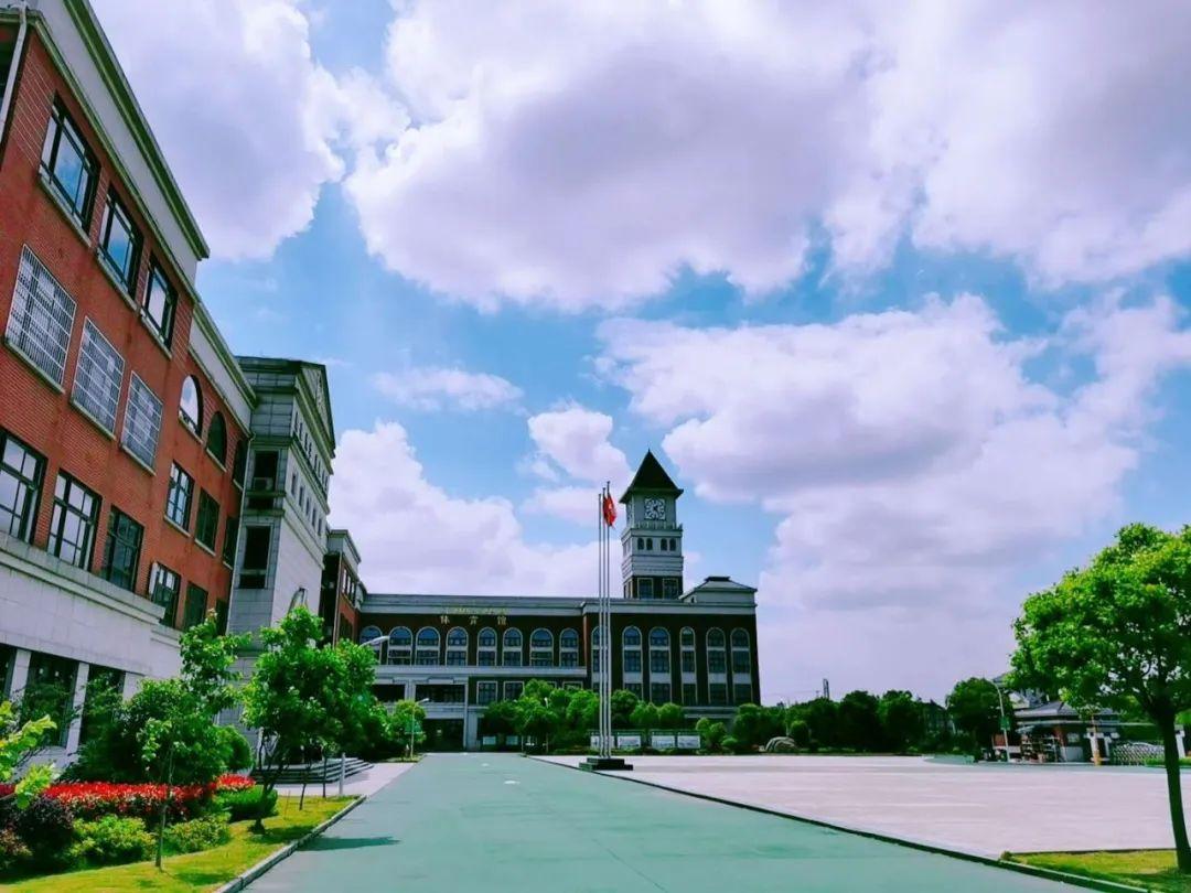 我看科技对运动的影响 ——上海枫叶高中学生说理文写作优秀作品展示图片_511