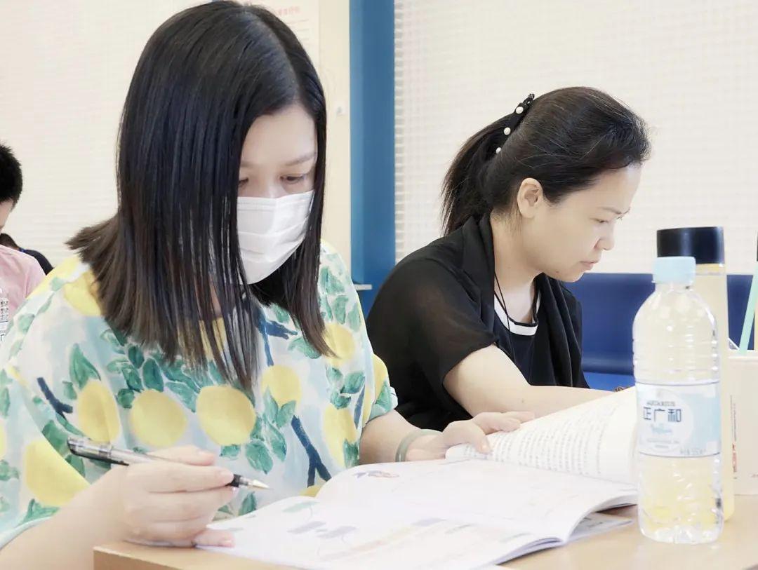 快乐读书吧——语文大组培训之“做有想象力的阅读课程”图片_16777215 快乐读书吧——语文大组培训之“做有想象力的阅读课程”图片_16777215