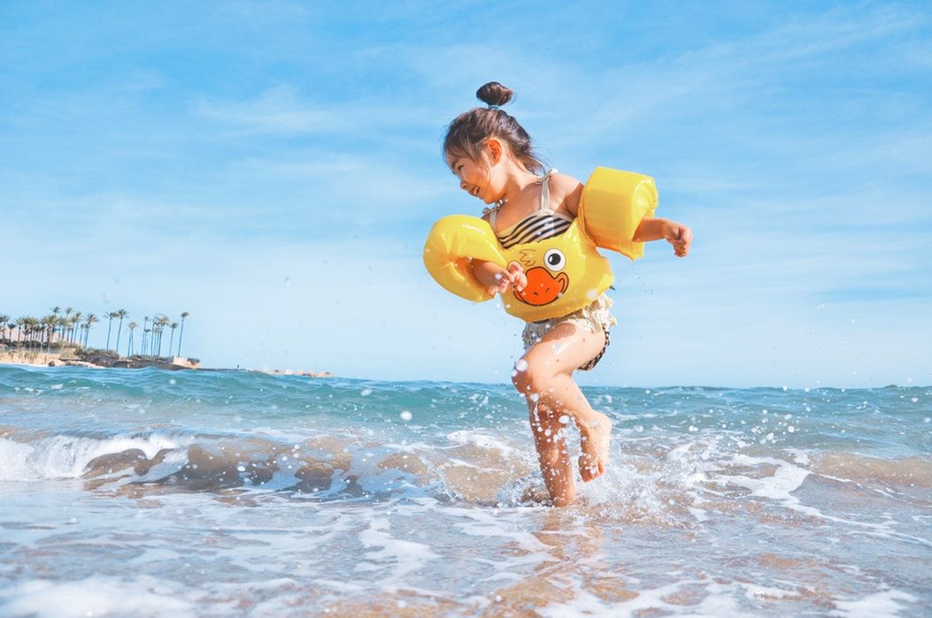Helping Children in Distress with Psychological First Aid图片_32767 Helping Children in Distress with Psychological First Aid图片_32767