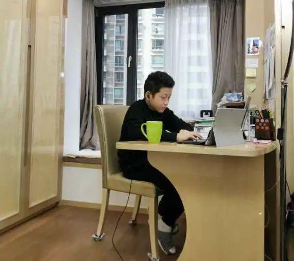 “云上课堂”助力学生 ——世外英语在线学习全记录图片_262143 “云上课堂”助力学生 ——世外英语在线学习全记录图片_262143