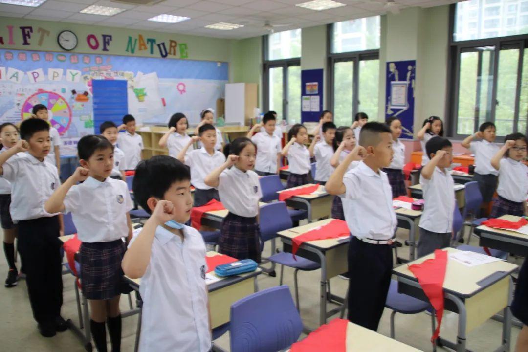 少先队员茁壮成长 Go! Young Pioneers!图片_262143