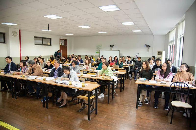 百花齐放尽展桃源风采,争妍竞艳缩影活力课堂 ——记2019世外中学“百花杯”说课评比图片_1 百花齐放尽展桃源风采,争妍竞艳缩影活力课堂 ——记2019世外中学“百花杯”说课评比图片_1