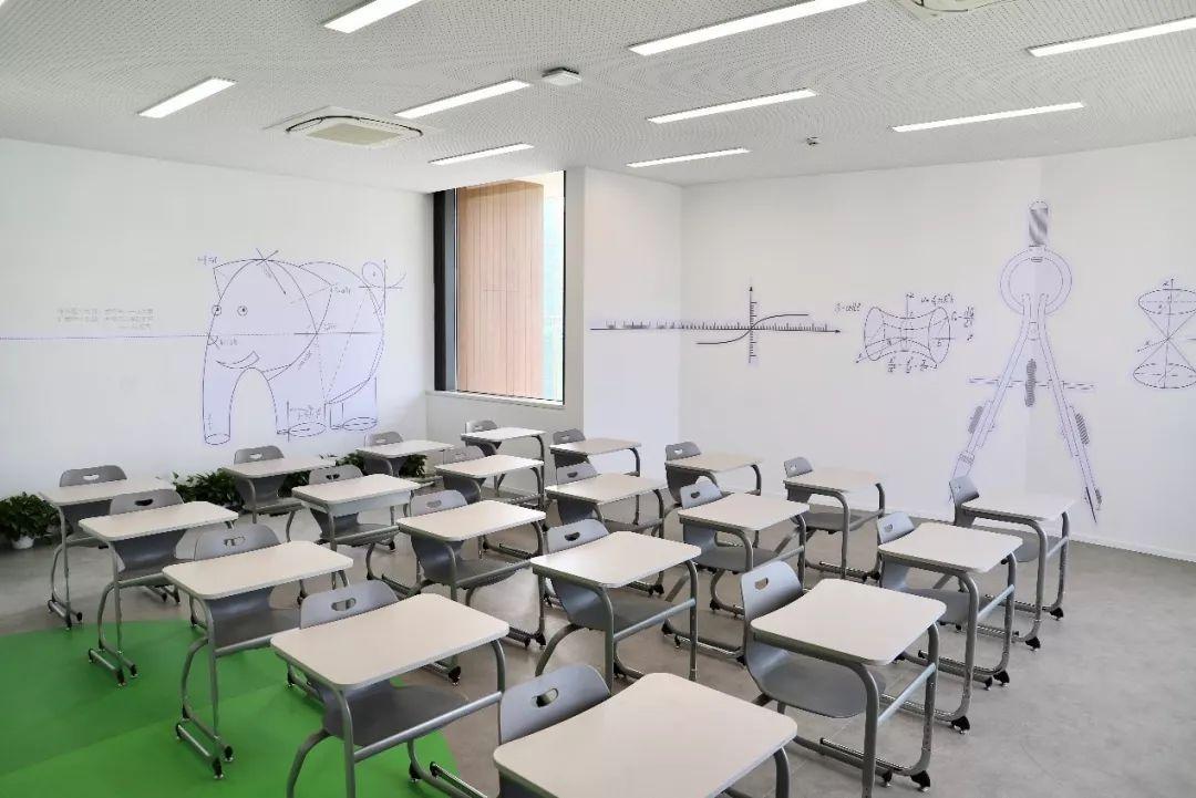 这所"超级学校"斩获藤校大满贯，如何做到的？为此，我们采访了青浦平和校长...图片_31