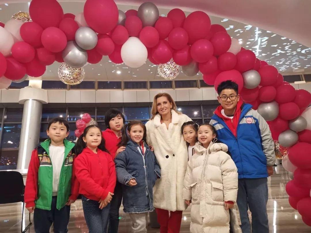 上海市实验学校国际部同学首次出演意大利安东尼亚诺小合唱团新年演唱会获得圆满成功图片_32767 上海市实验学校国际部同学首次出演意大利安东尼亚诺小合唱团新年演唱会获得圆满成功图片_32767