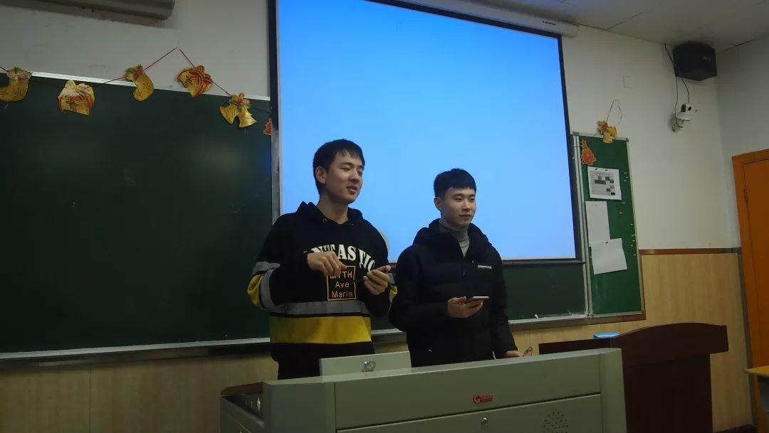 热烈庆祝MicroBiz!未来商业领袖峰会上外立泰校内赛圆满成功图片_262143 热烈庆祝MicroBiz!未来商业领袖峰会上外立泰校内赛圆满成功图片_262143