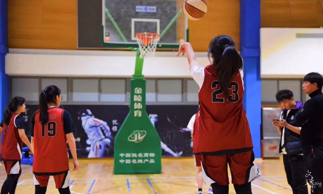 巾帼不让须眉 | 上实 vs 协和女篮友谊赛图片_33554431 巾帼不让须眉 | 上实 vs 协和女篮友谊赛图片_33554431