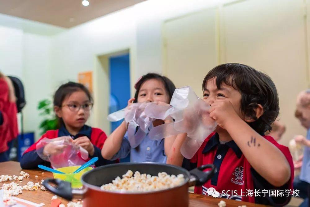Fun and Exploration at ECE's Family Fall Harvest Festival图片_1