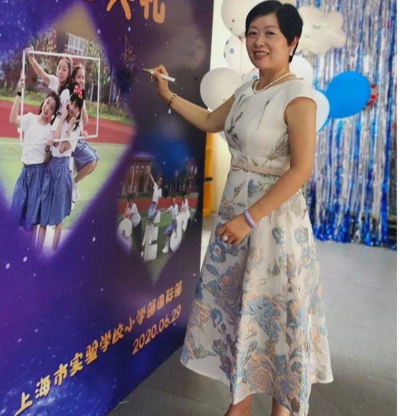 爱在星辰,甜蜜闪耀——上海市实验学校国际部(浦东)2015级学生毕业典礼图片_1073741823 爱在星辰,甜蜜闪耀——上海市实验学校国际部(浦东)2015级学生毕业典礼图片_1073741823