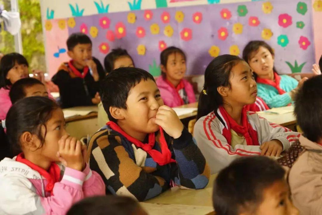 为爱守护，益行青春 | 记西南位育中学国际部2019学年元阳公益行助学活动 3图片_15