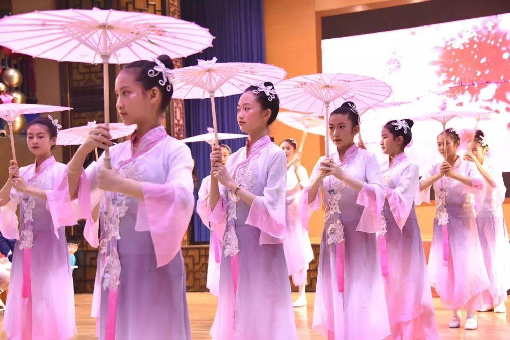 新年快乐！拥抱未来！图片_34359738367