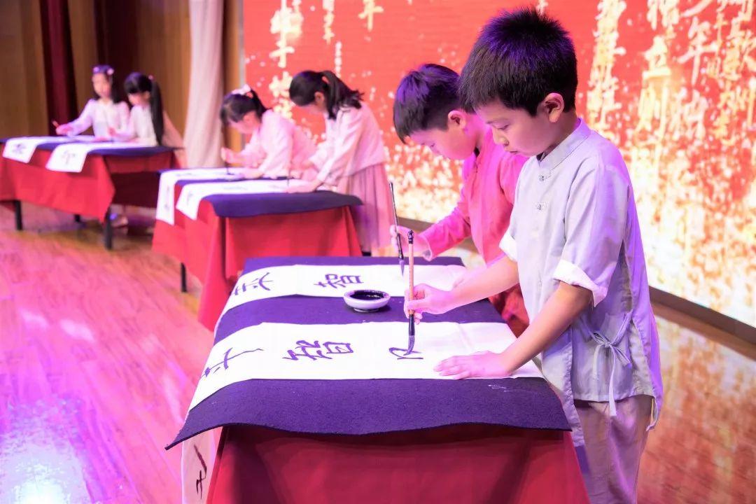 练中国书法,传汉字文化 | SUIS Chinese Practical Activity图片_562949953421311 练中国书法,传汉字文化 | SUIS Chinese Practical Activity图片_562949953421311
