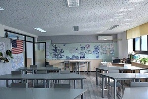 上海市新虹桥中学（美国高中课程NHA）