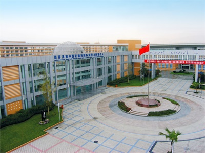 成都七中实验学校（国际班）