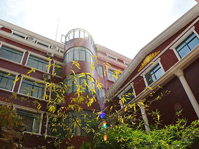 上海市燎原双语学校